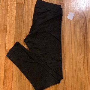 NWT Gray maternity leggings